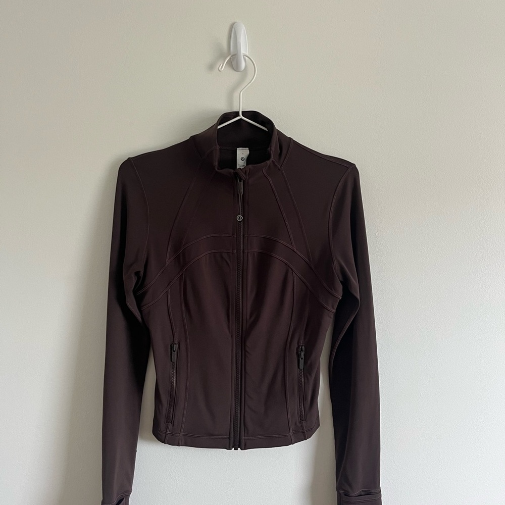 lululemon Define Cropped Jacket Nulu in Espresso